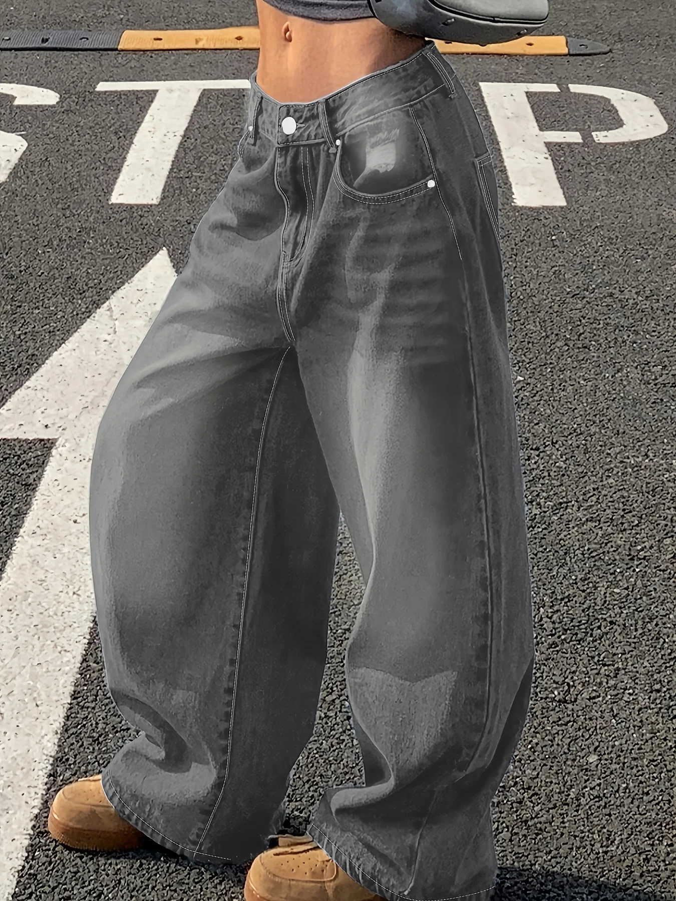 

Washed light grey wide-leg, extra-long floor-length, loose-fitting wide-leg casual jeans with holes for denim women