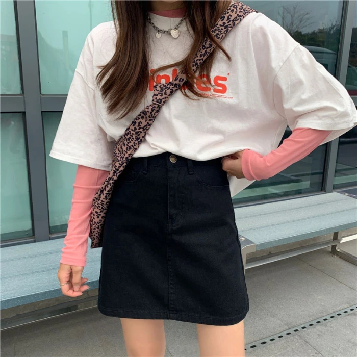 Solid color denim skirt female students Korean version of high-waisted versatile niche package hip a-line half-body short skirt