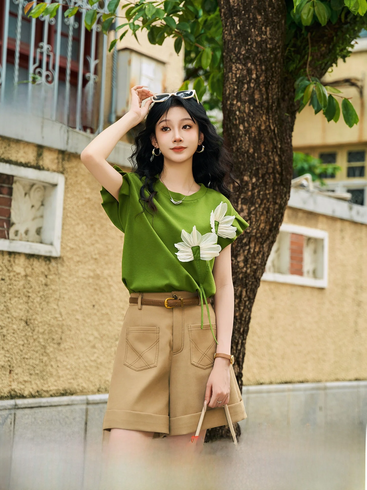 

Женская футболка с круглым вырезом и короткими рукавами в стиле ретро с 3D-цветочным принтом, свободного кроя, из дышащей хлопково-полиэстеровой смеси, летний топ