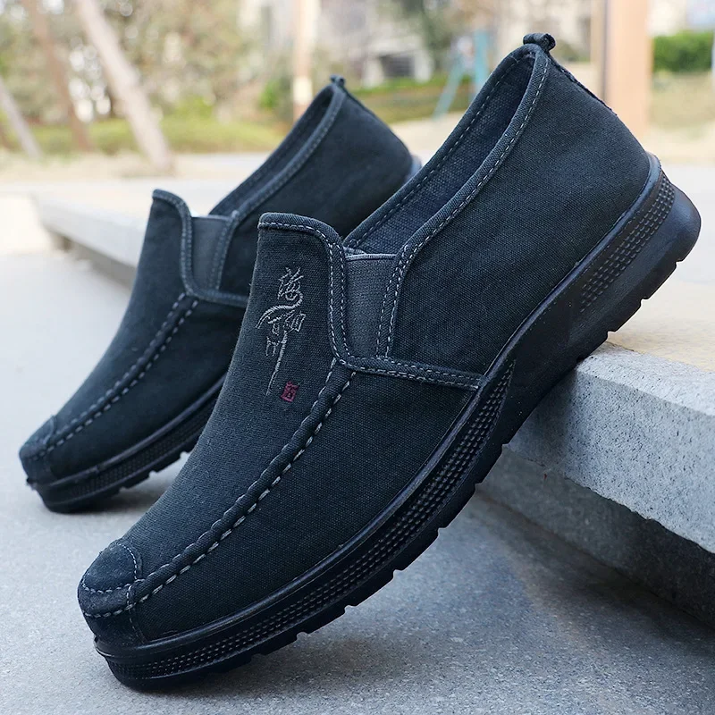 Denim Men Canvas Shoes Slip on Sneakers for Men Summer New Outdoor Driving Moccasins Fashion Retro Loafers for Men