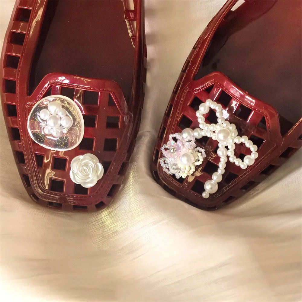 conjunto-de-acessorios-para-sapatos-coreanos-jelly-shoes-pingentes-de-cristal-perola-e-rosa-flor-laco-contas-e-acessorios-para-sapatos-com-furos-destacaveis-presente