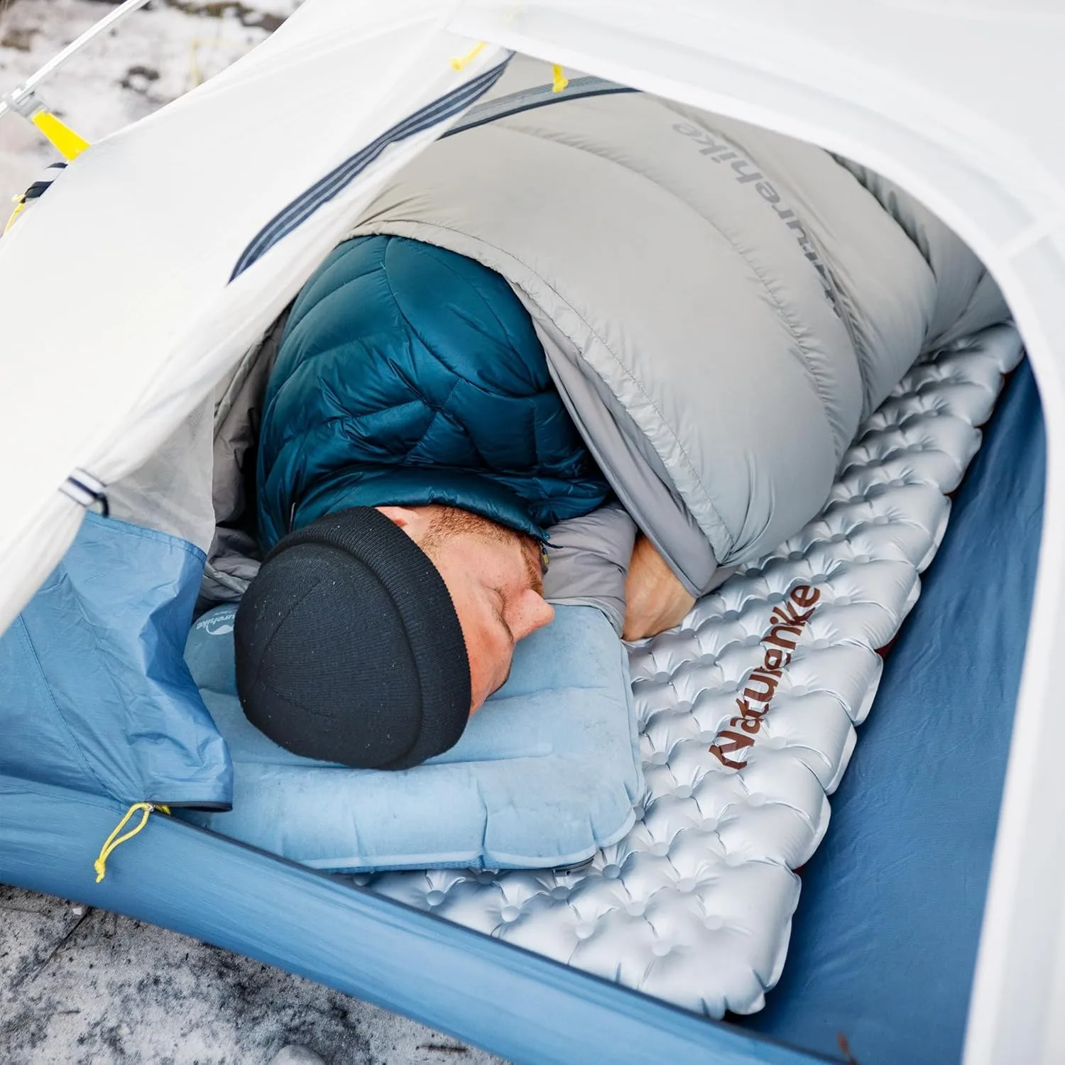 Colchoneta Inflable Naturehike Ultraligera con Valor R de 5.8, Colchoneta Cálida para Dormir, Portátil, para Acampar al Aire Libre, Individual, Resistente a la Humedad