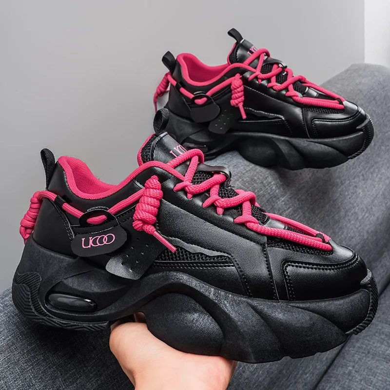 Men's winter thick soled dad shoes, casual and comfortable, height increasing, daily outdoor leather sports shoes