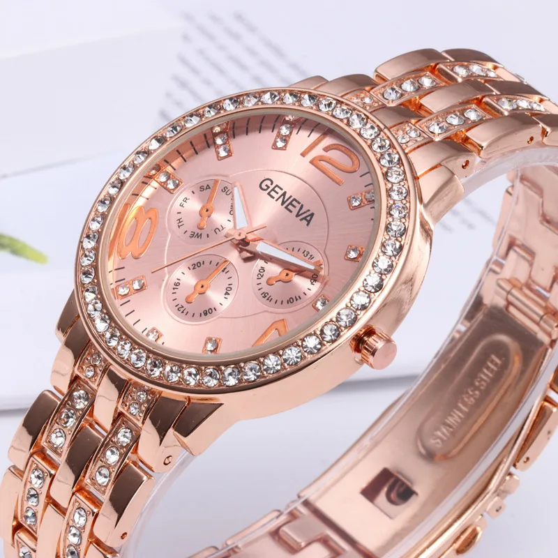 Luxury Female Watch Geneva Women Golden Steel Quartz Watch Military Crystal Casual Wrist Watches Rhinestone Relogio Feminino