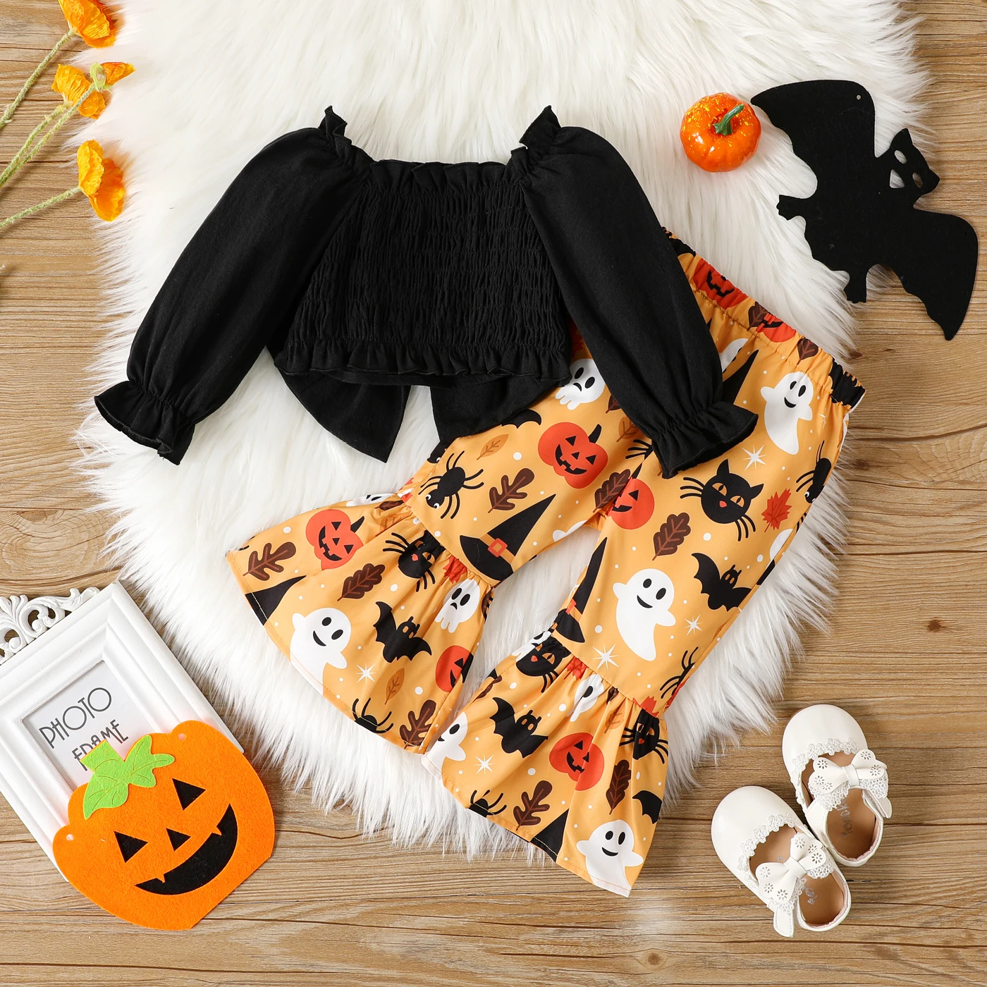 PatPat Halloween 2pcs Baby Girl Long-sleeve Bow Front Crop Top and Allover Print Flared Pants Set