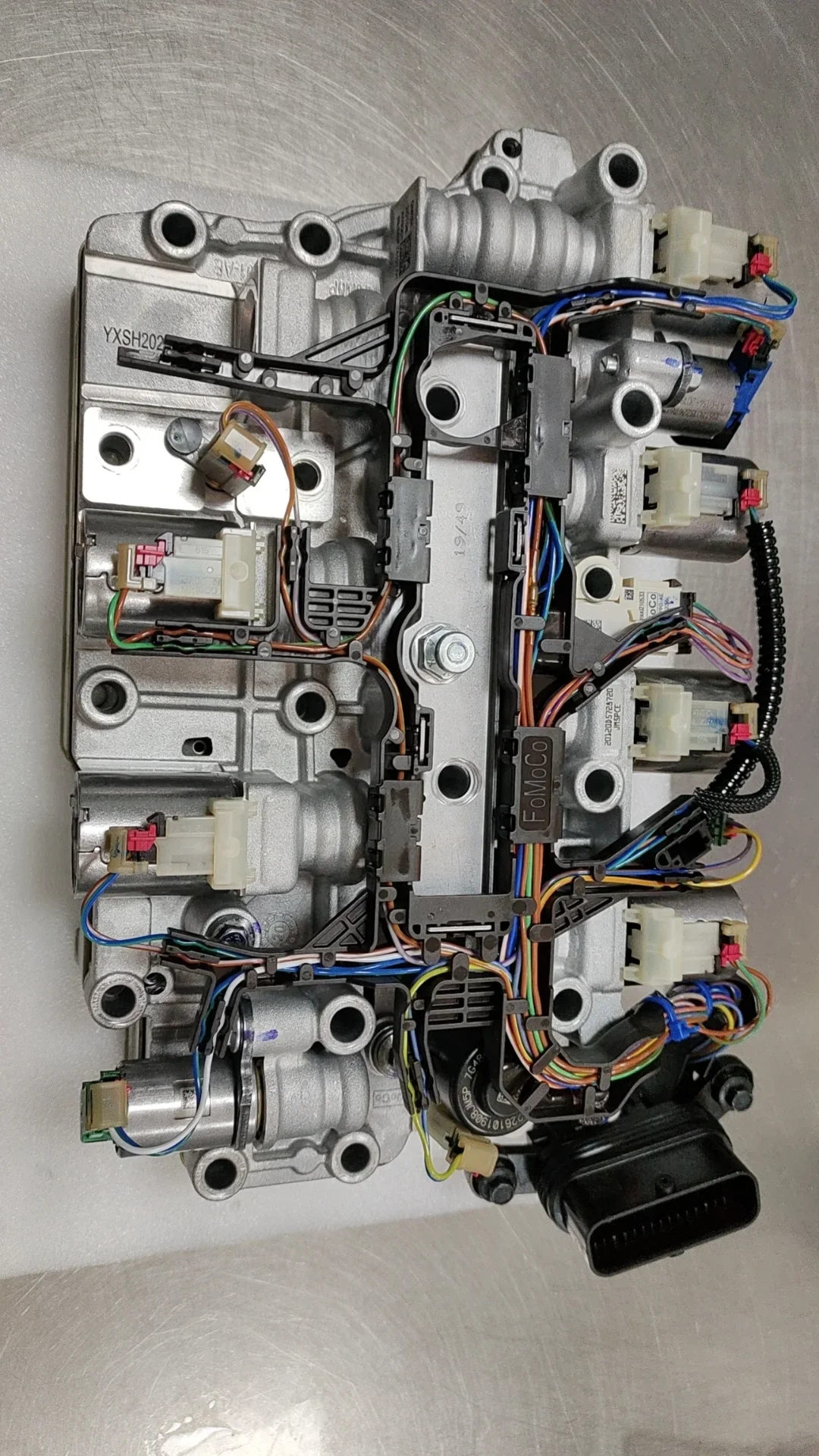 8F40 8F24 8F35  Valve Body 8-Speed Automatic Transmission With Solenoids Valve With Wiring Harness for Ford Auto Parts