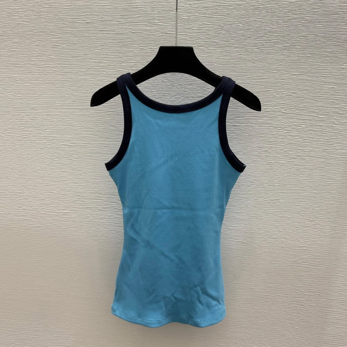 2026 High Quality Women Contrast Trim Round Neck Ribbed Knit Tank Top Slim Fit Sleeveless Long Camisole Vest Lyt2671335