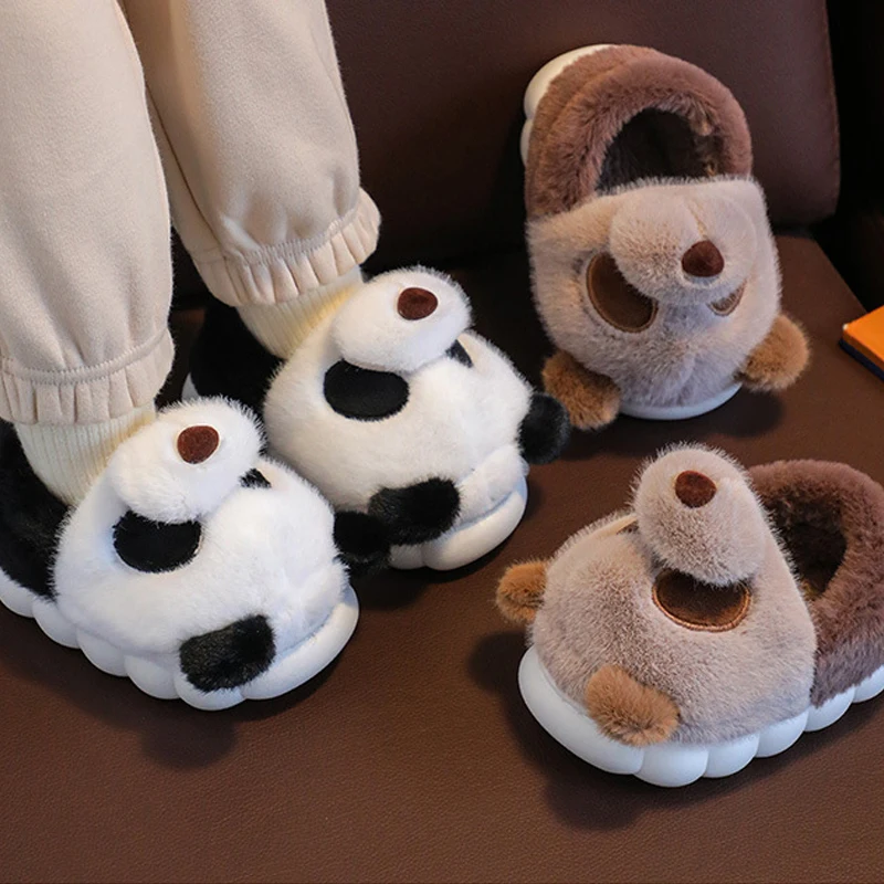 

Теплая хлопковая обувь для мальчиков и девочек, осенне-зимние новые хлопковые тапочки с мультяшными животными, нескользящие удобные плюшевые тапочки на мягкой подошве