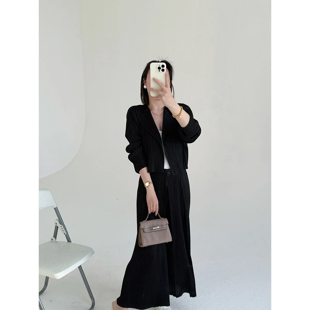 

Miyake Pleated Suit Women 2026 New Spring Fashion Versatile Short Cardigan Top Design Pleated Wide Leg Pants Two-piece Set