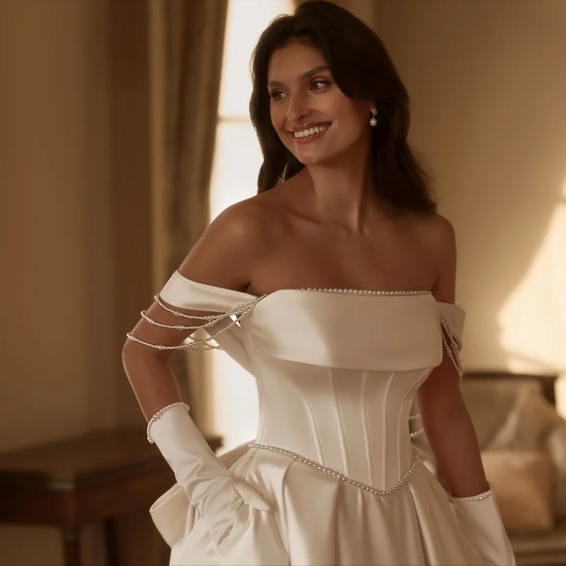 

Satin ivory White Appliques Wedding Dresses A skirt flower Pearl jewelry decal Gowns Made wedding dress Customized