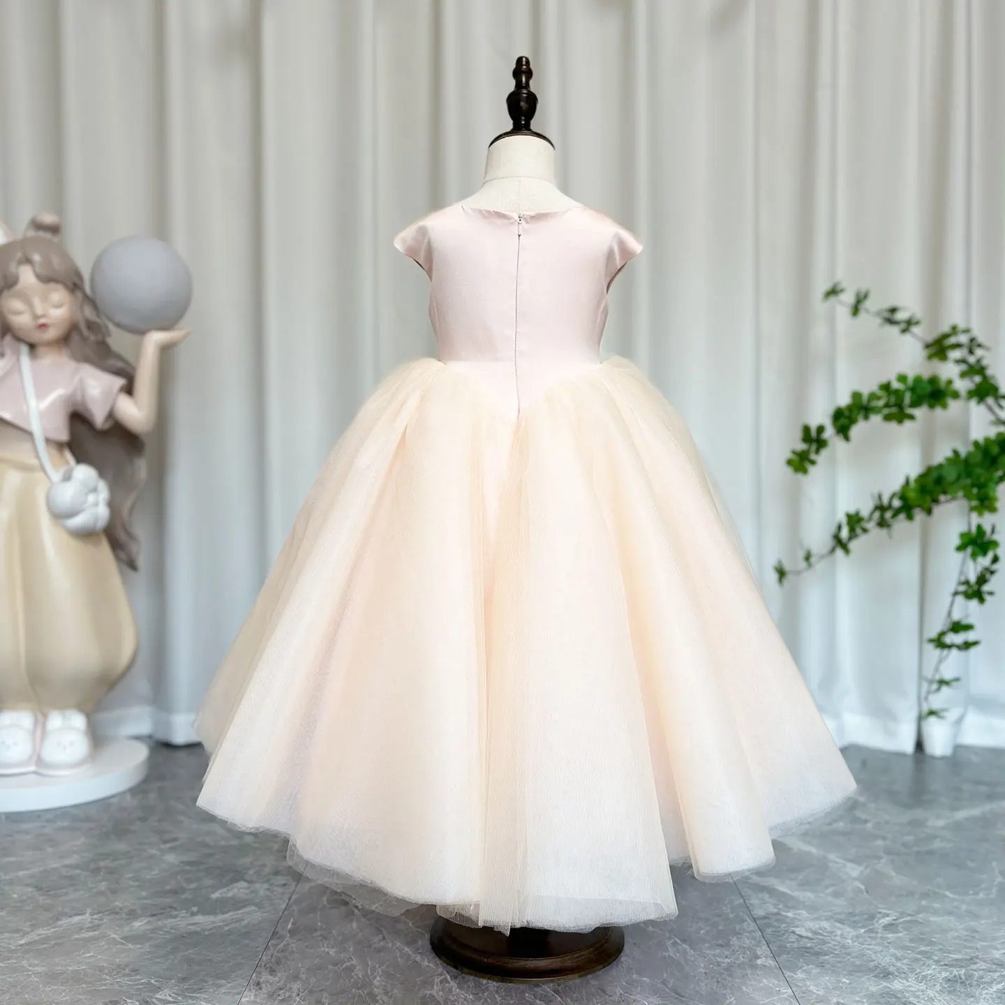 Elegancka arabska sukienka w kolorze beżowym dla dziewczynki, Dubaj, sukienka księżniczki dla dzieci na urodziny, wesele, przyjęcie, Pierwszą Komunię Świętą, suknia balowa 2024 J183