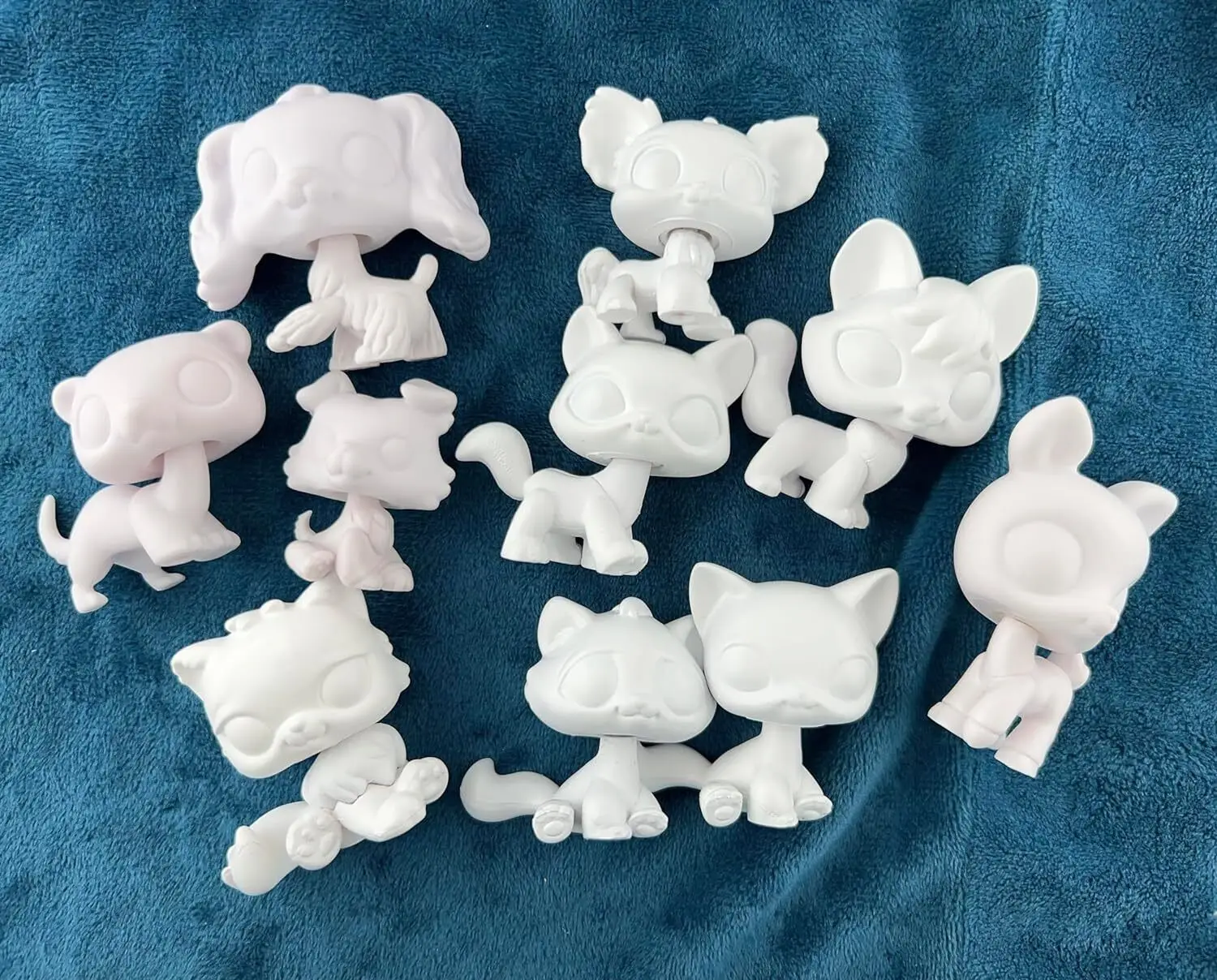 Custom Toys White Bases,Random 9pcs White Molds Design by Yourself Rare