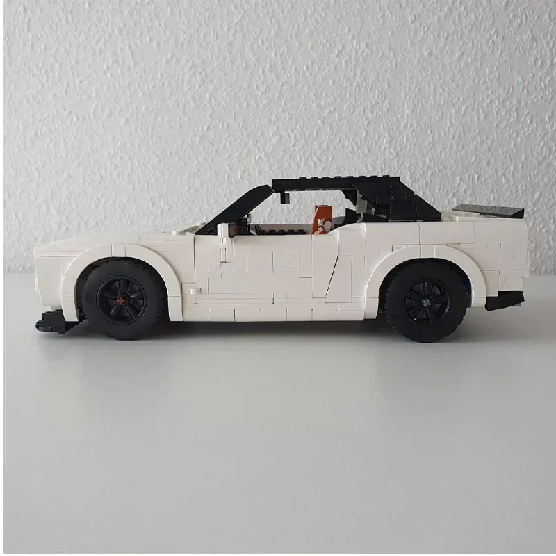 

MOC-69397 Белый Новый Дьявол B Модель Фильм Серия Суперкар 1:14 Сборка Кирпичная Модель • 1141 Детали Взрослых Детей Игрушка На День Рождения Подарок