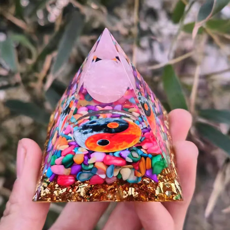 Pyramid Crystal Gravel Epoxy Resin Home Desktop Handmade Ornaments Gift Auspicious Feng Shui