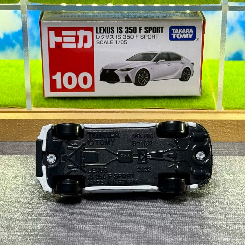 Takara Tomy Tomica No.100 Lexus IS 350 F SPORT Metal Diecast Model Mini Sedan Vehicle Replica For Home Desk Decoration