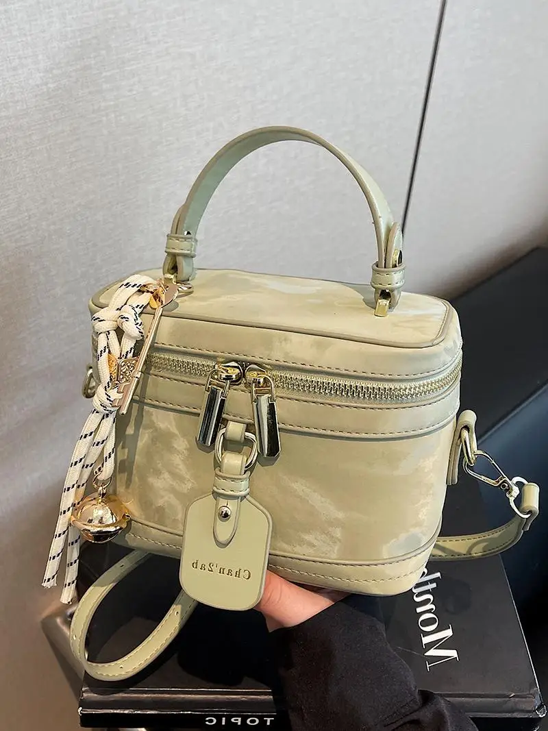 

Faionable Buet Box Handbag Women's Crossbody Bag Sli oulder Bag Soft PU Leather Commuter Sle Zipper Closure Small...