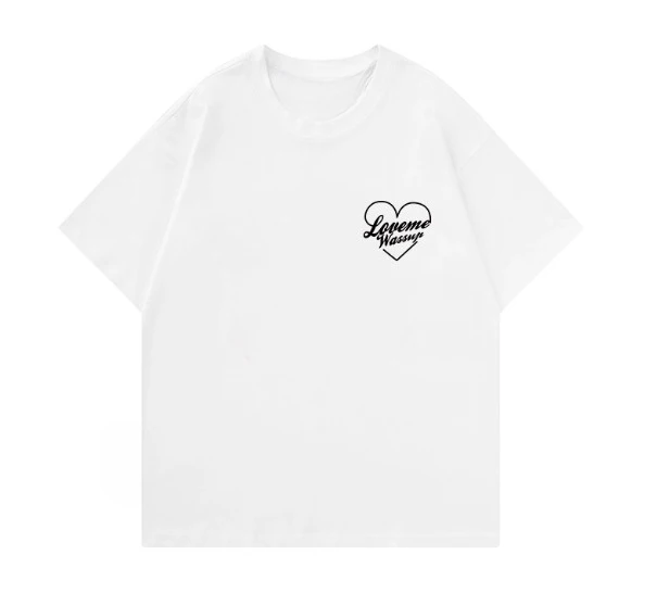 

2025 г., модная повседневная футболка унисекс из 100% чистого хлопка с рисунком сердца и буквенным принтом Loveme Wassup для мужчин и женщин
