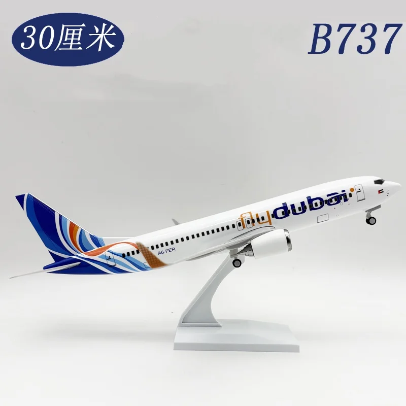 

Модель самолета Dubai Airlines B737 из смолы, 30 см, с колесами, сувенир, подарок для хобби, детские игрушки, миниатюрные модели самолетов, коллекционная
