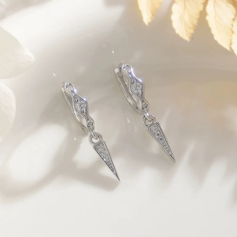 Triangular Cone Wave Zircon Ear Buckle Niche design Geometric Curve Triangular Earrings For Women New Fashion Earring KOFSAC