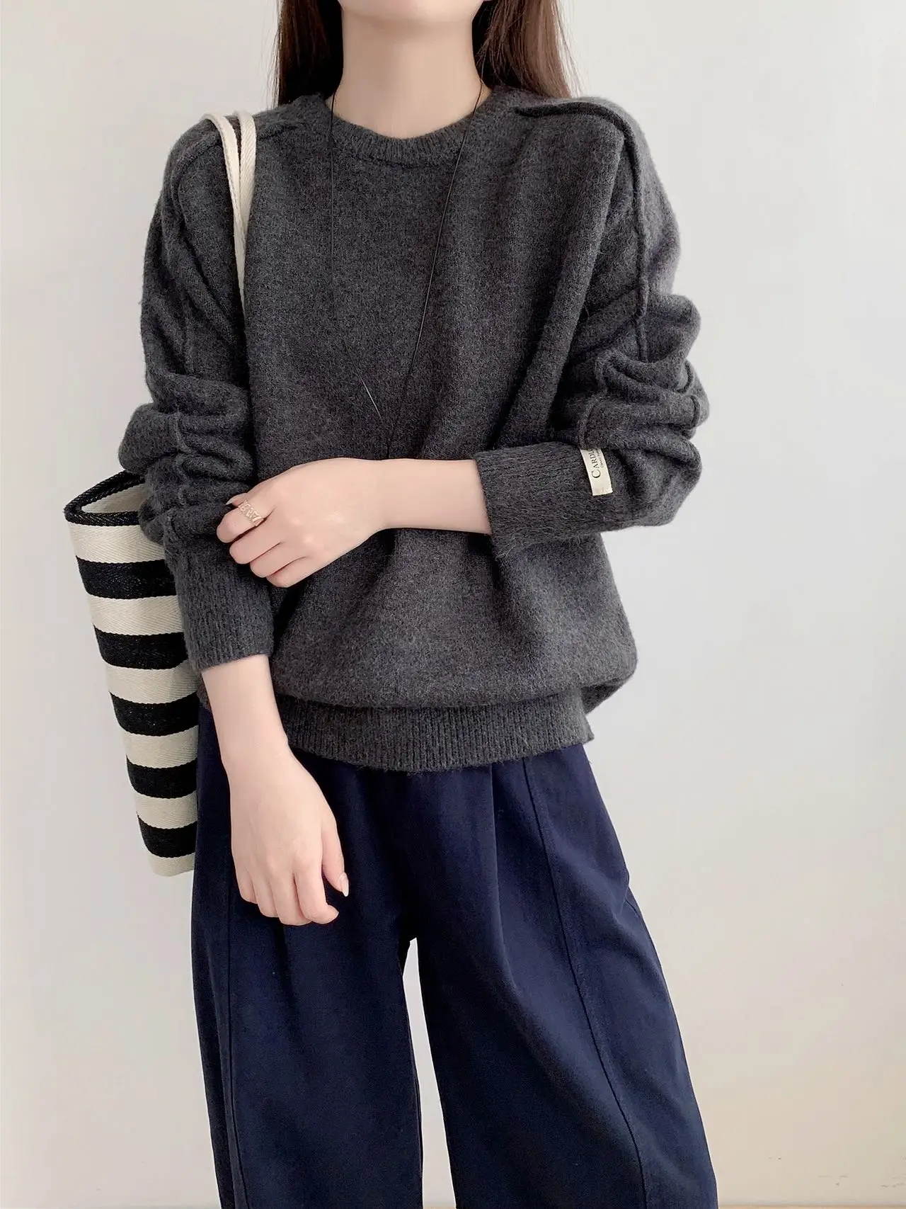 가을 겨울 한국 스타일 레이지 패션 라운드 넥 니트 두꺼운 스웨터 루즈 베이스 레이어 부드럽고 아늑한 롱 스웨터 색상