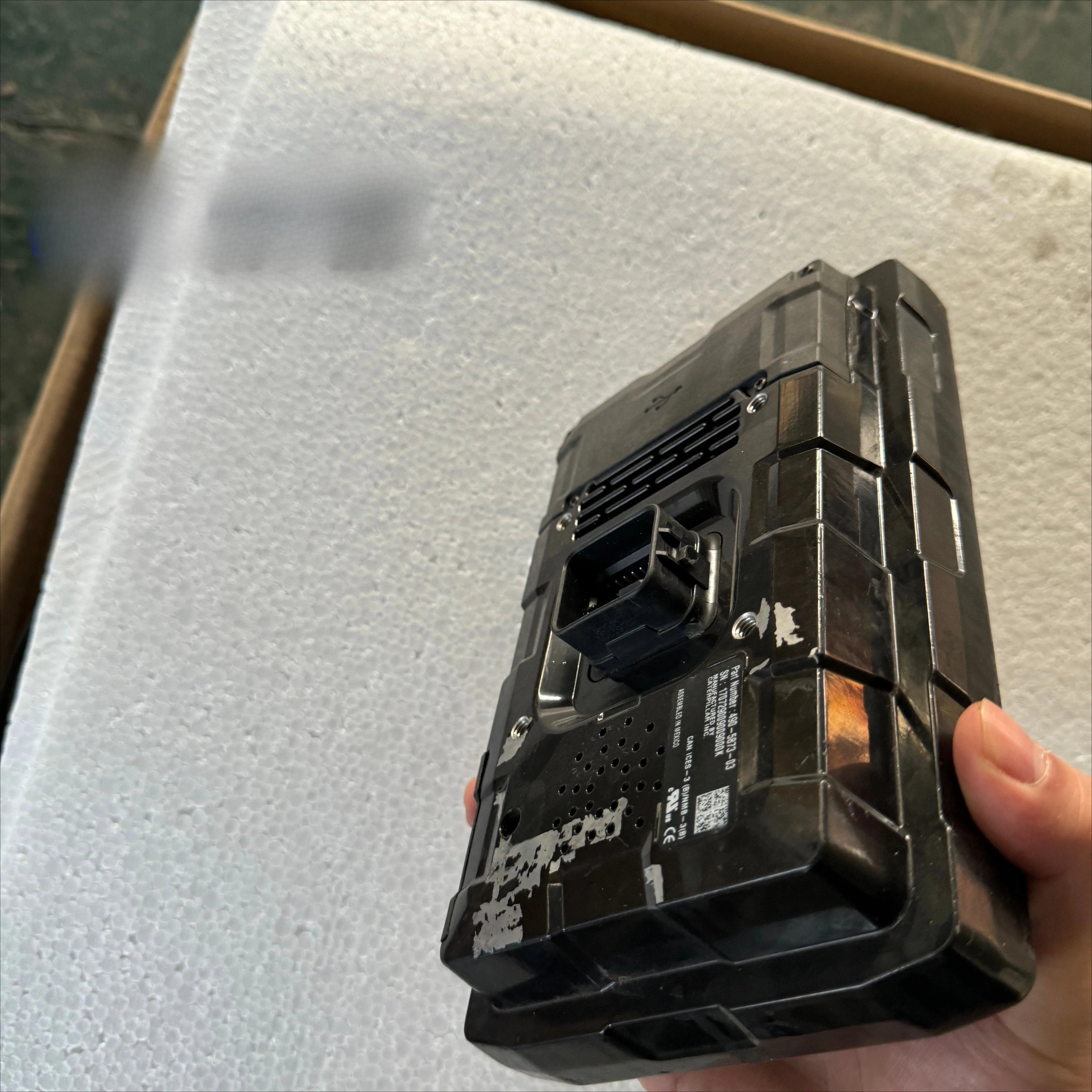 

Электронный дисплейный модуль Dongju 490-5873 (4905873) для тракторов, двигателей и малых гидравлических экскаваторов