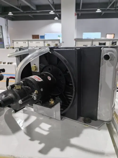 Multifunctional Plug-In Aluminum Radiator Electric Water Tank Heat Exchanger for Agricultural Tractor Machine Engine Cooling