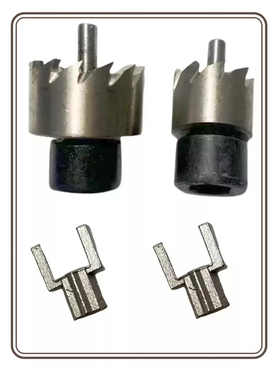 

Suitable for Mercedes-Benz C200 Air Conditioner, Cooling and Heating Air Flip Shaft Teeth E300l Flip Shaft Teeth Prosthesis