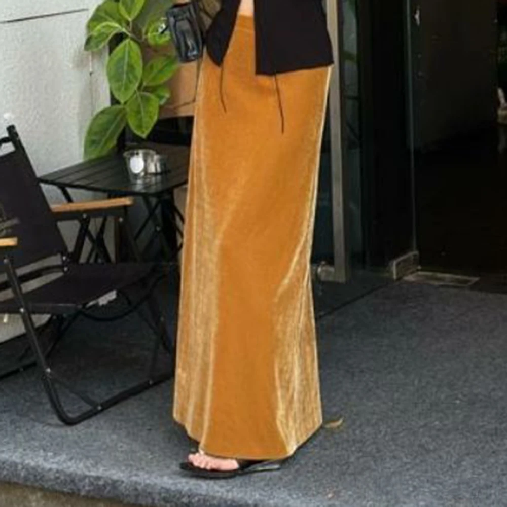 

Retro velvet skirt 2025 autumn and winter new women clothing Regular Fit y2k skirt long skirts for women