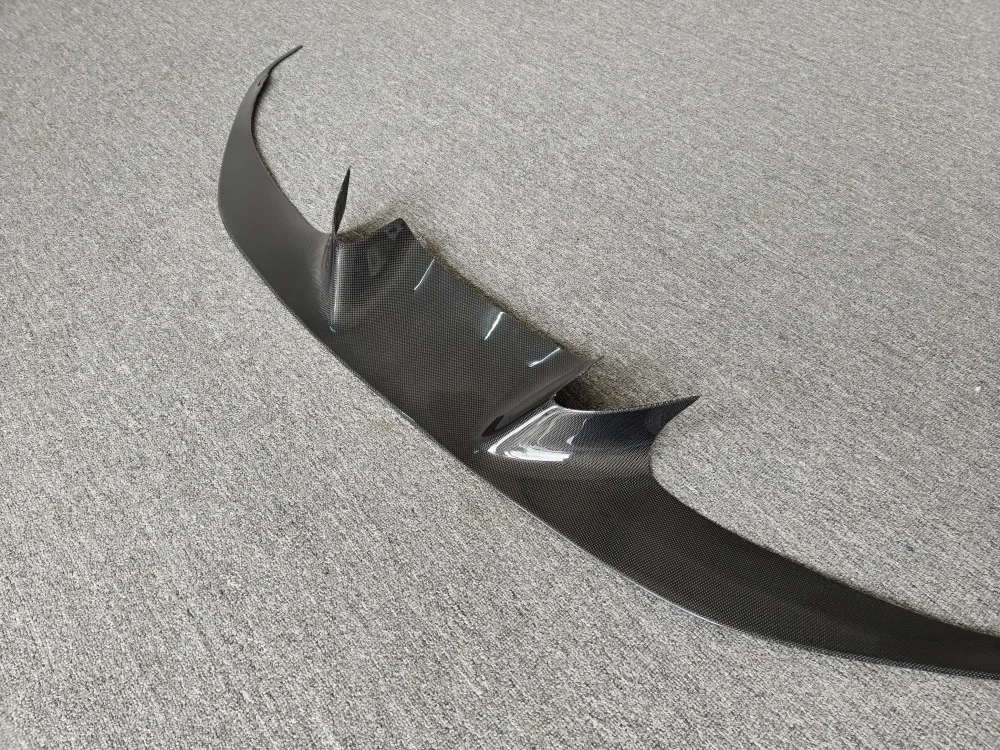 Suitable for Ferrari F8 Upgraded OEM Carbon Fiber Front Bumper Lip Diffuser Body Kit