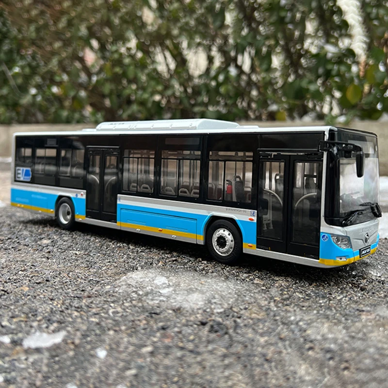 Diecast Alloy 1:36 Scale New Energy Beijing Public Transportation Bus Car Model Adult Toys Classic Souvenir Gifts Static Display