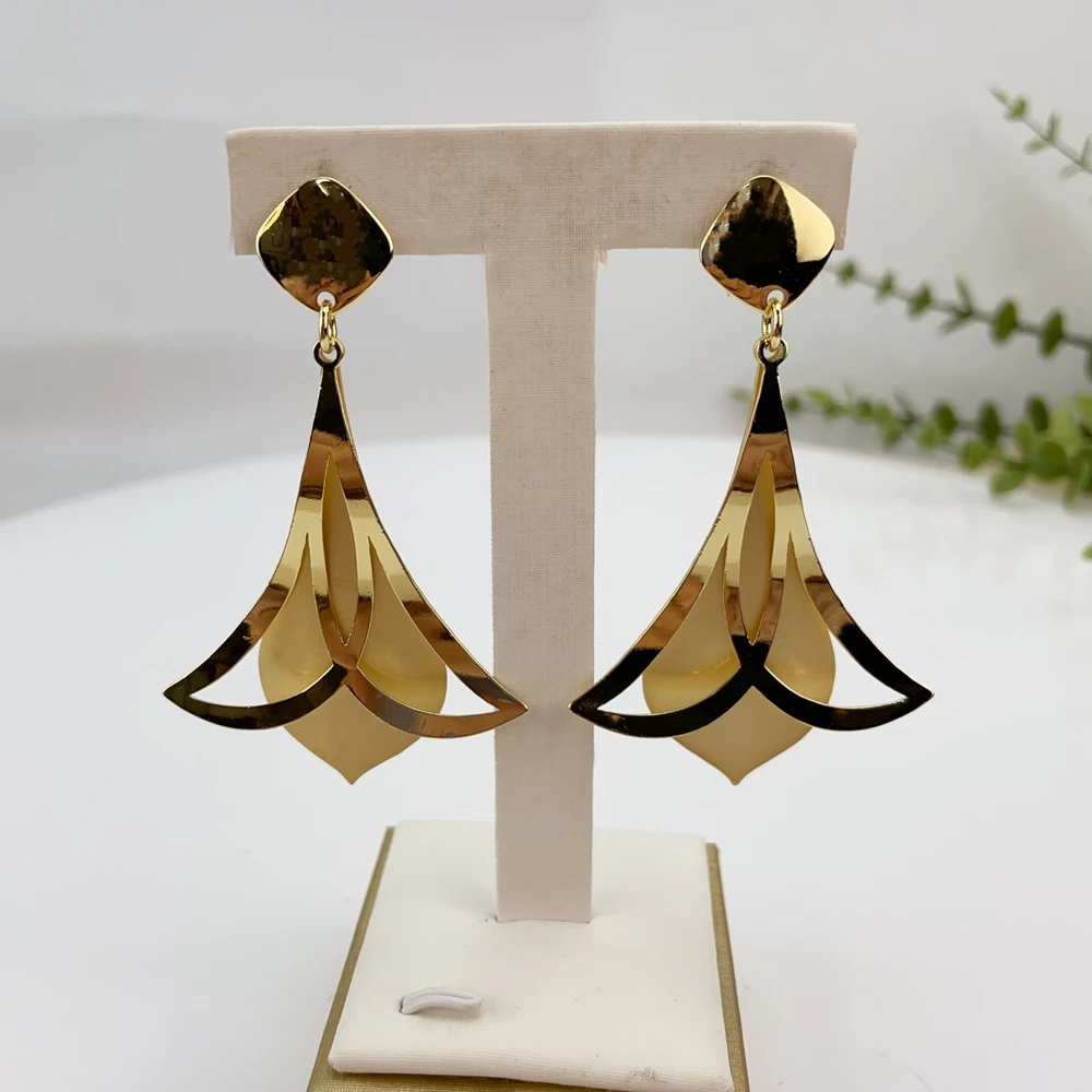 Yuminglai Fashion Luxury Dubai Jewelry Accessories Superior Quality Goldplated Earrings for Women FHK24416