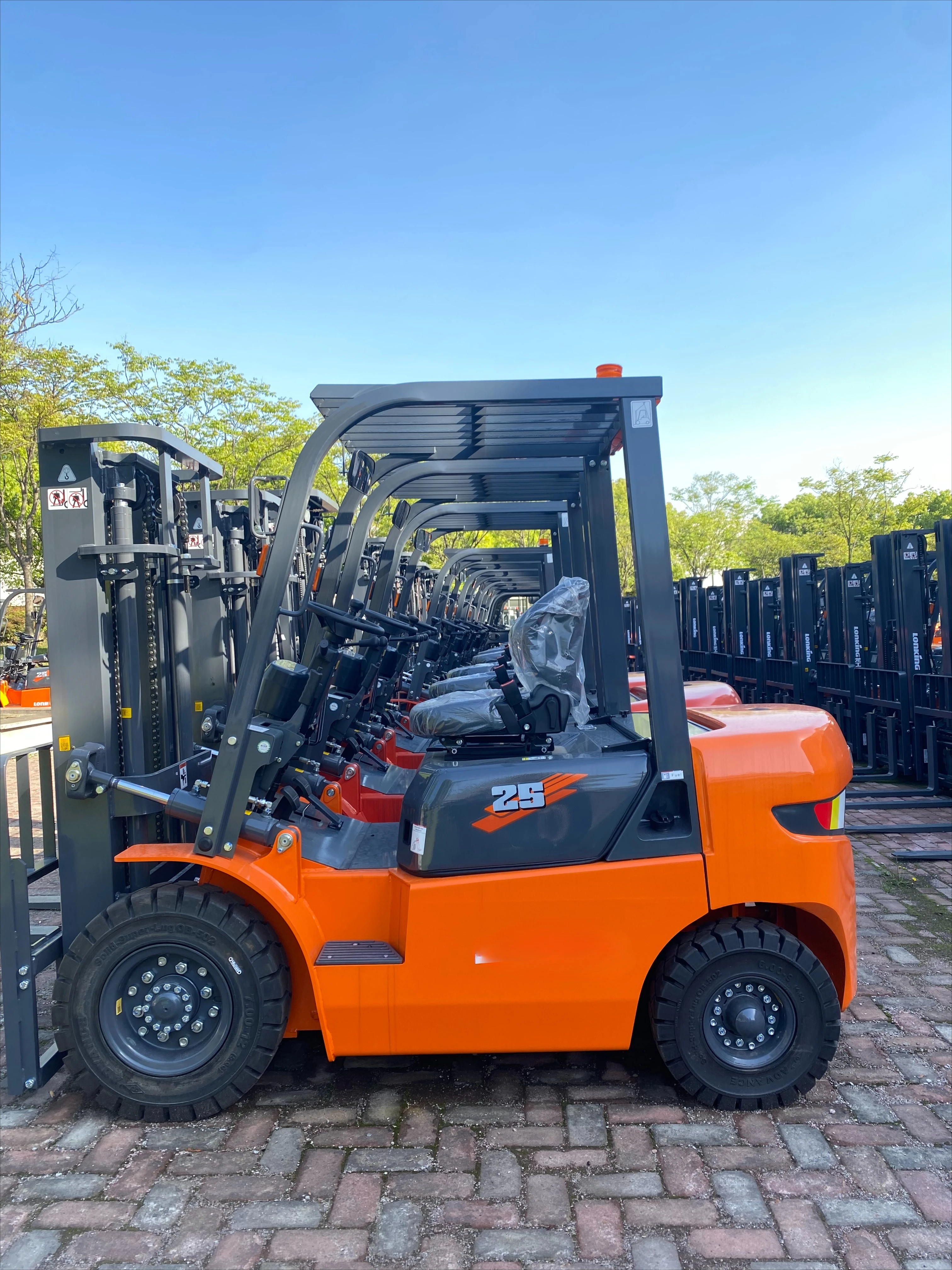 Lonking Factory CE Certification Diesel Forklift 2Ton 3Ton 3.5Ton Forklift in Stock