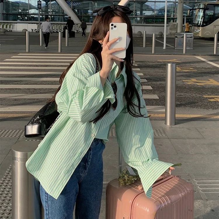 Camisas de manga larga para mujer, ropa de encaje Floral ajustada para otoño, femenina, elegante, cómoda, juvenil, diaria, para oficina y vacaciones