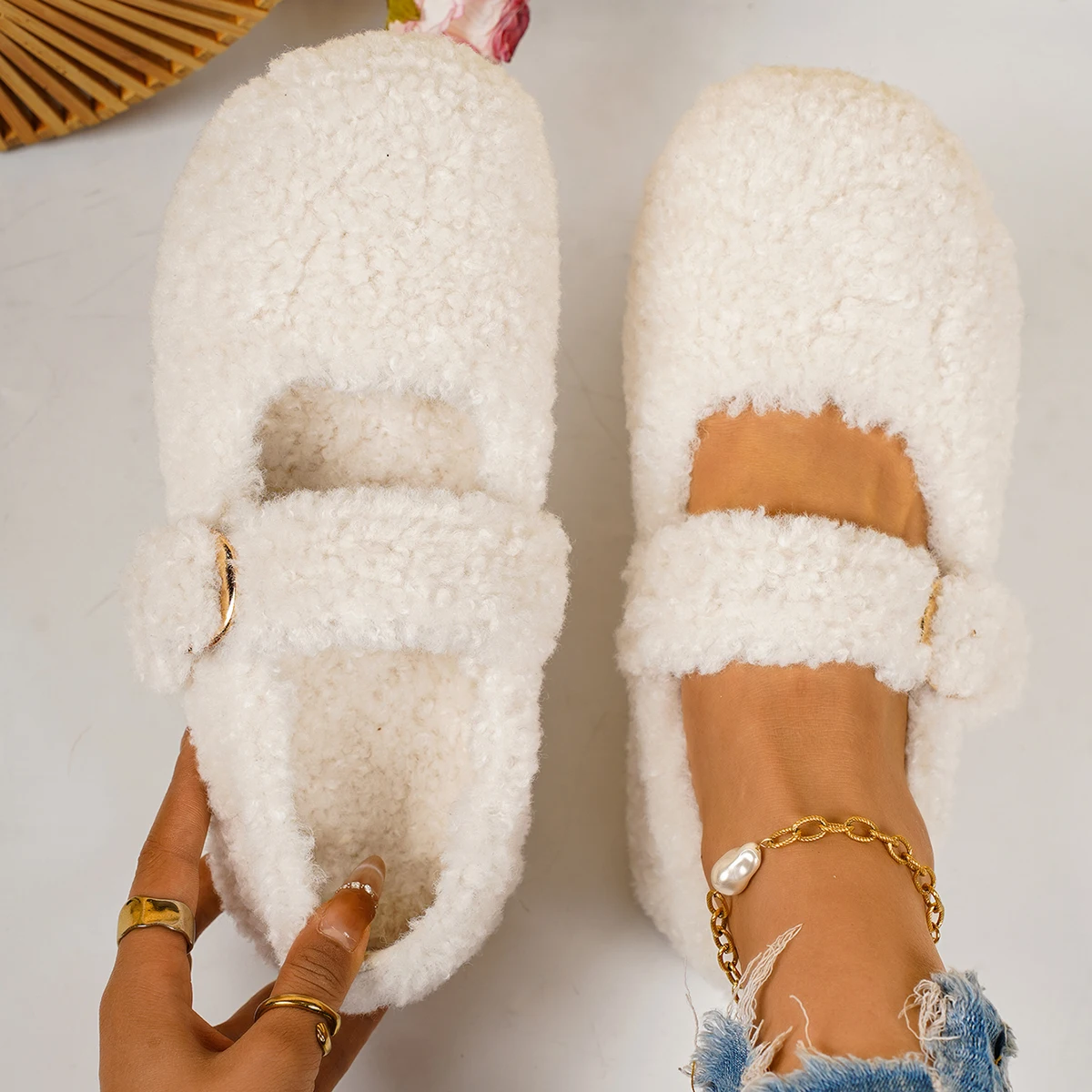 Women Casual Snow Boots Trend Lightweight Winter Warm Designer Shoes Women Anti-slip Comfortable Ankle Boots Zapatos De Mujer