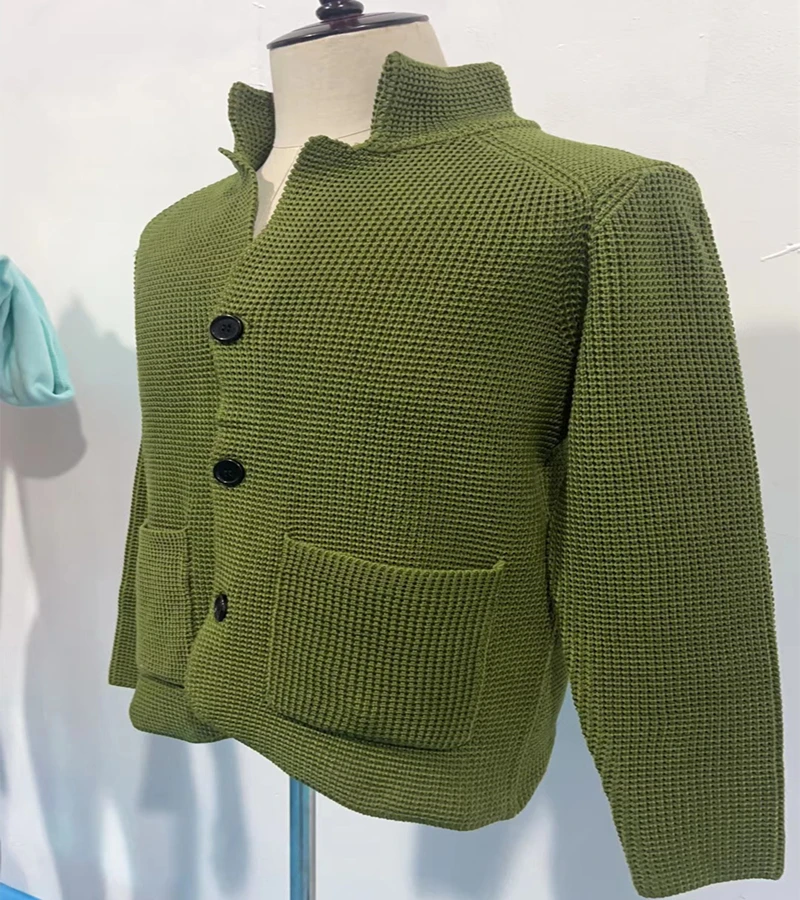 Suéter de cardigan de malha retrô masculino, suéteres verdes militares, casacos de moda, roupas européias e americanas, outono, 2023