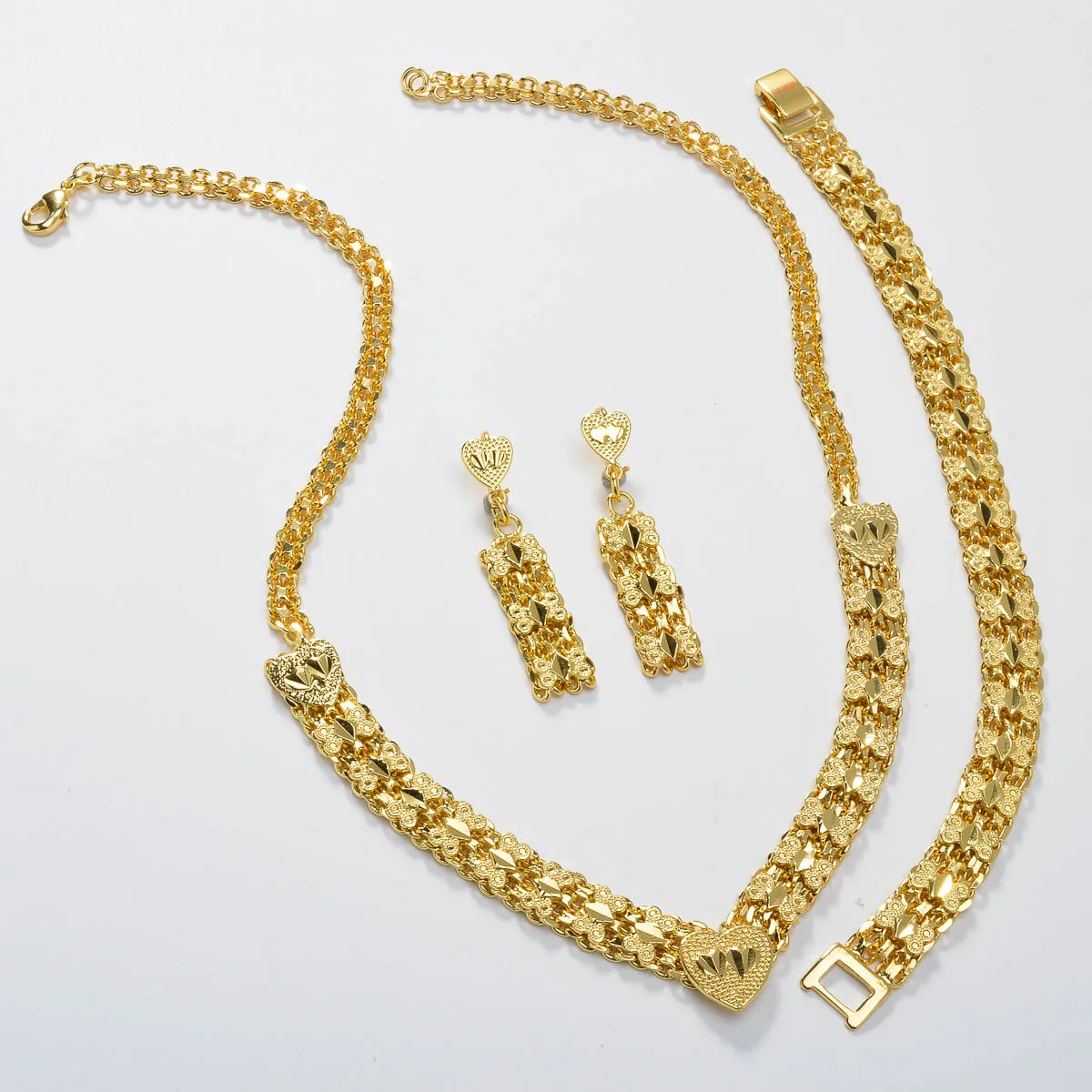 Newly Arrived Love Heart Jewelry Set Women v Shape Originality Necklaces Mom Copper Bracelet Chain Birthday Drop Earrings Party