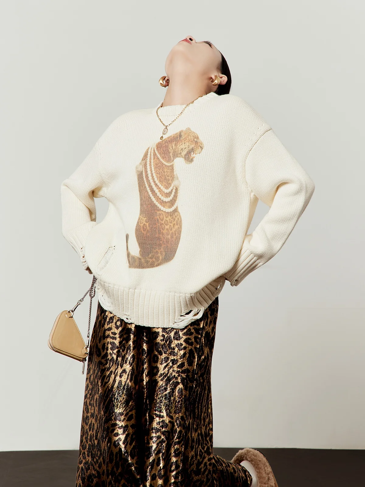 

Женский свитер свободного кроя с круглым вырезом, повседневный, весна 2026, новинка, бренд Zhou Li Wu, трикотаж с леопардовым принтом