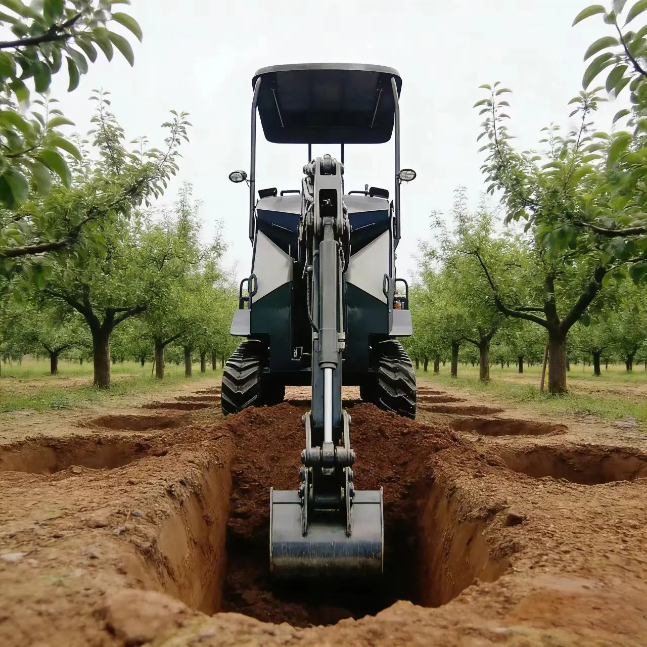 Customized Skid Steer Loader Old House Demolition Special Indoor Breaking Wall Demolition Waste Removal Narrow Space Efficient D