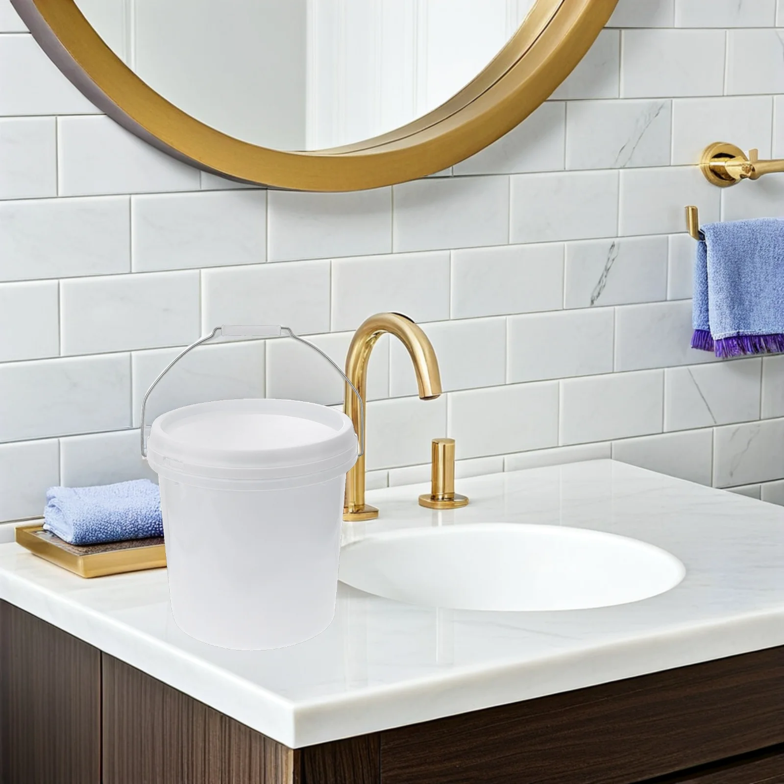 

Plastic Bucket Sealed All Purpose Bucket Portable Handle Lid Small Pail Paint Storage Container 5L Plastic Pail