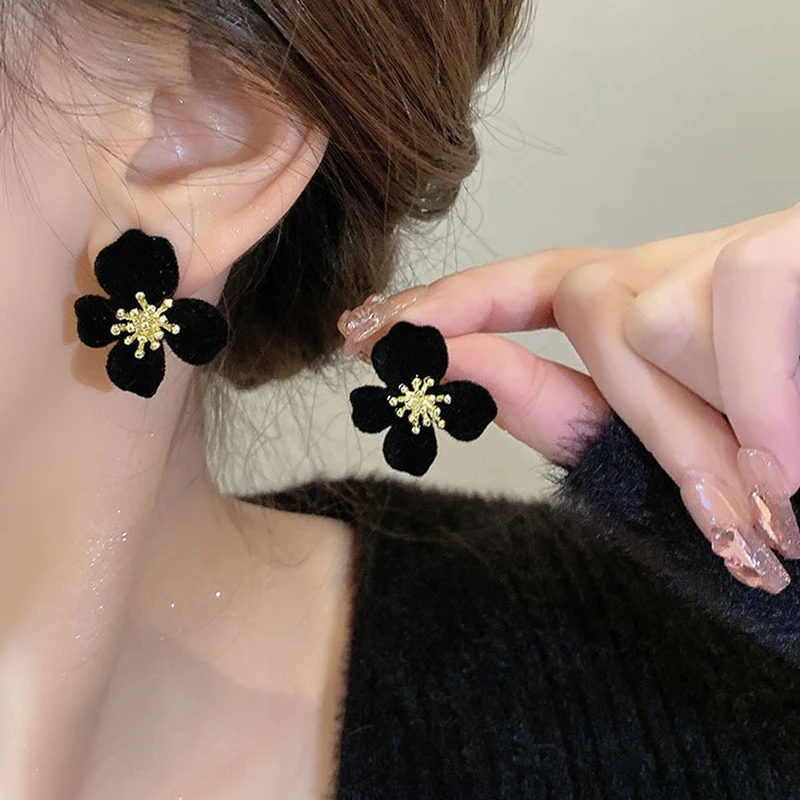 Autumn Winter Earrings Women Black Burgundy Color Velour Flower Earring  Women Golden Metallic Floral Studs Earrings