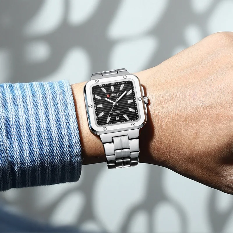 CURREN 8479 Orologio al quarzo da uomo di moda di marca Elegante quadrante quadrato Calendario Cinturino in acciaio impermeabile Orologi casual da lavoro per uomo