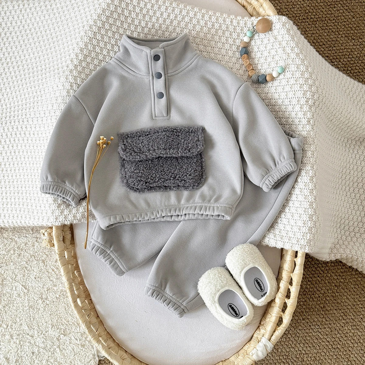 

Baby Boys Leisure Удобный плюшевый комплект с длинными рукавами Толстовка Simple Pants Set Осень Зима Термальный комплект из двух частей