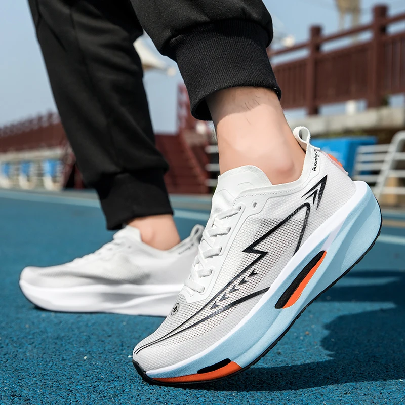 Scarpe da ginnastica casual da uomo con piastra in carbonio, scarpe sportive da corsa, scarpe da ginnastica bianche da allenamento per atletica traspirante per donna 36-44