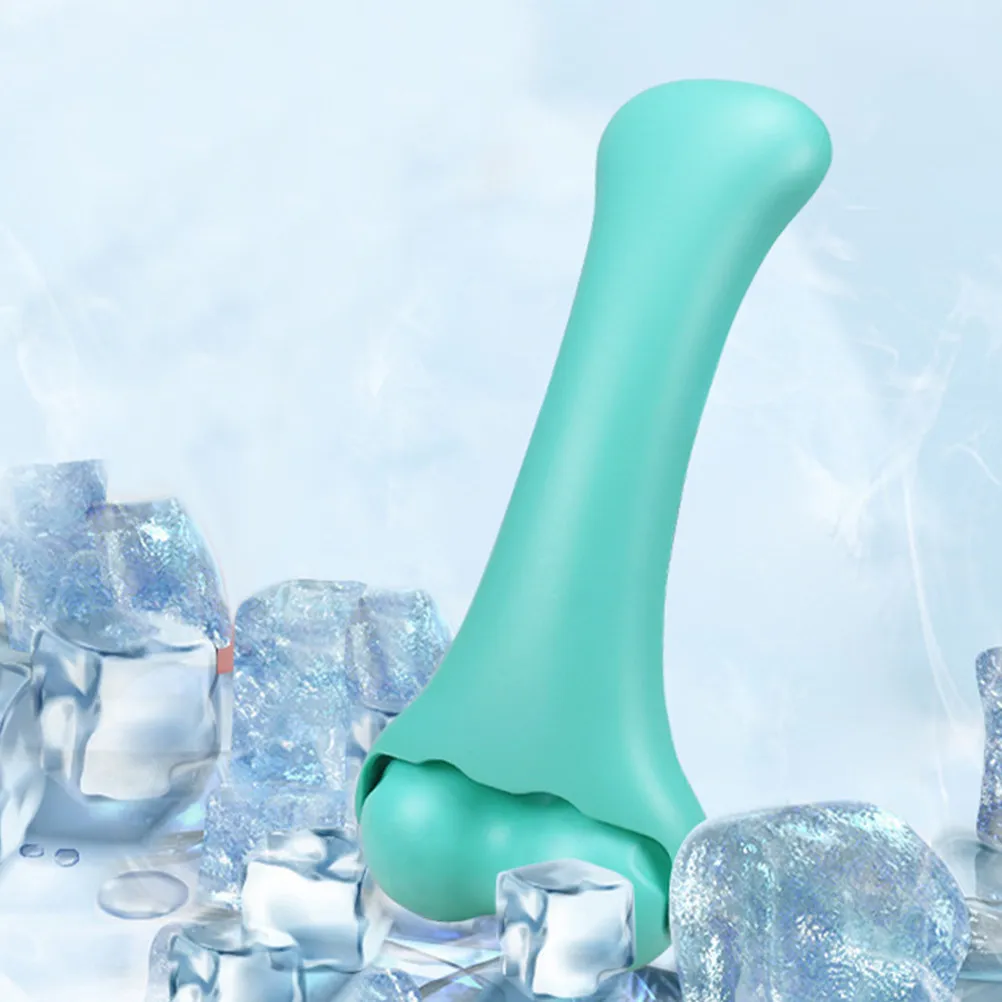 Facial Cold Therapy Face Roller Lightweight Portable Skin Tightening Puffiness Reducer Beauty Essential for Face Neck