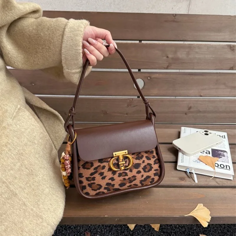 

Premium Retro Leopard Print Bag Women' New Fashion Commuter Shoulder Oblique Span Bag Foreign Style Lock Small Square Bag Simple