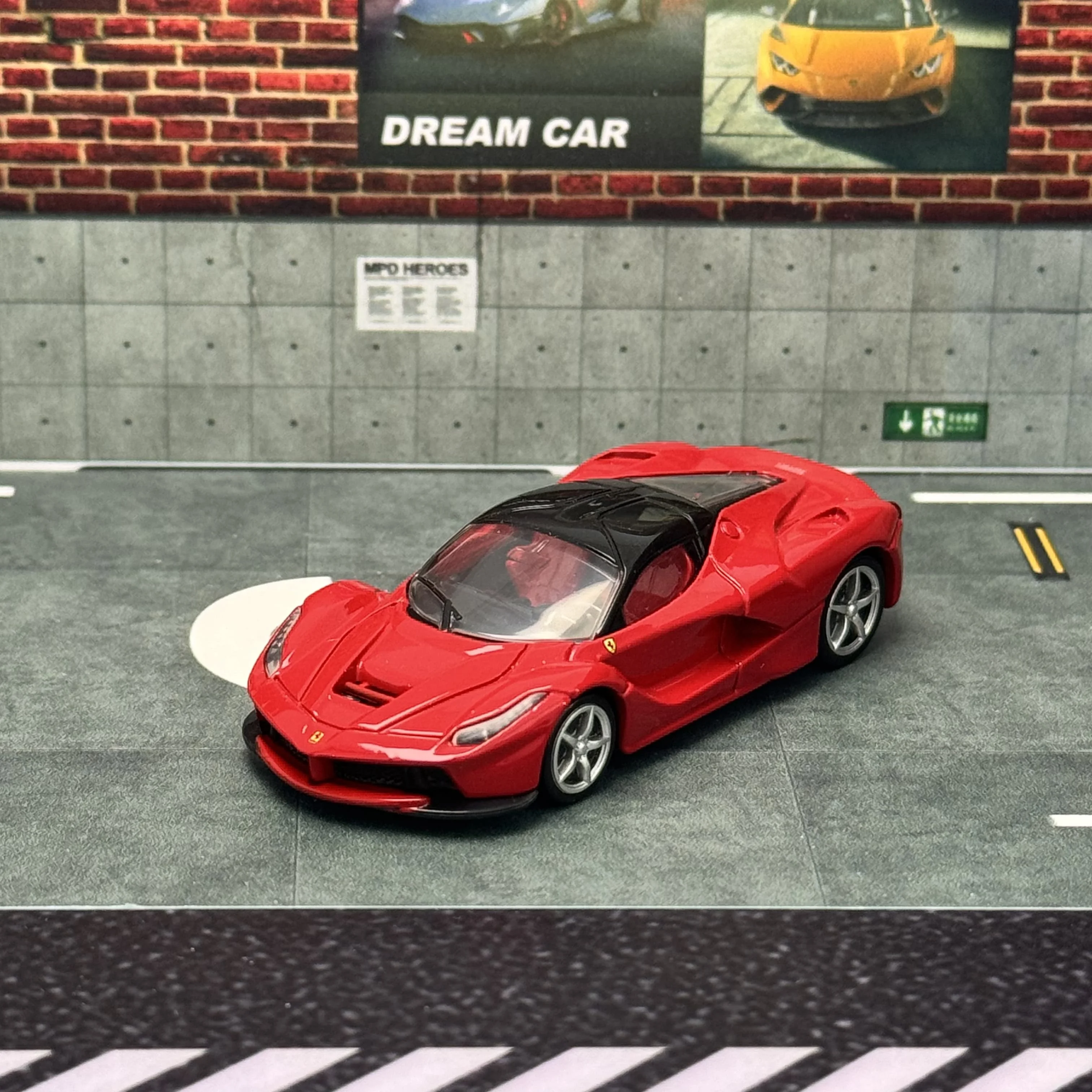 Takara Tomy Tomica Premium 38 La Ferrari Car Alloy Motor Vehicle Diecast Metal Model Kids Xmas Gift Toys for Boys