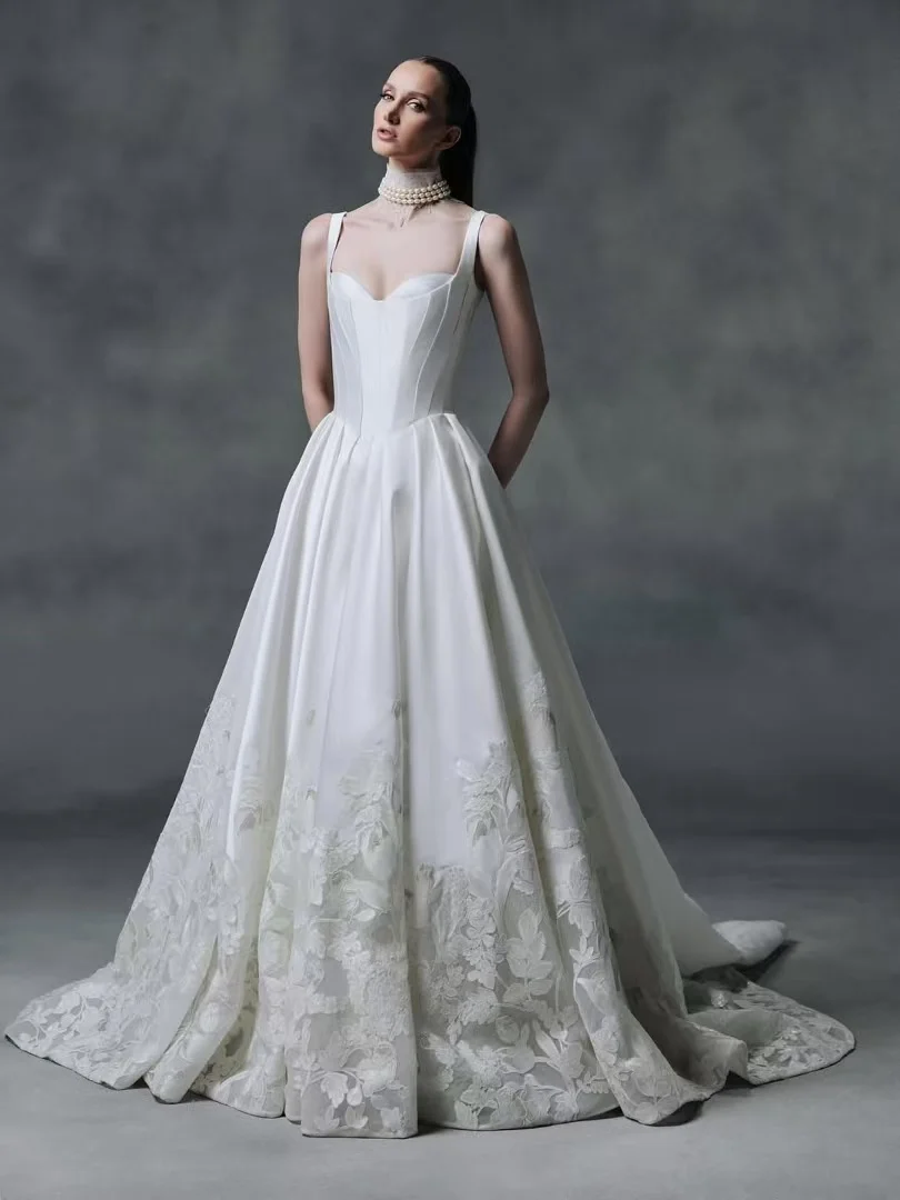 Luxury Satin Wedding Dress A-Line Bridal Gown Elegant Spaghetti Strap Princess Dress with Floral Train Custom Made amanda novias