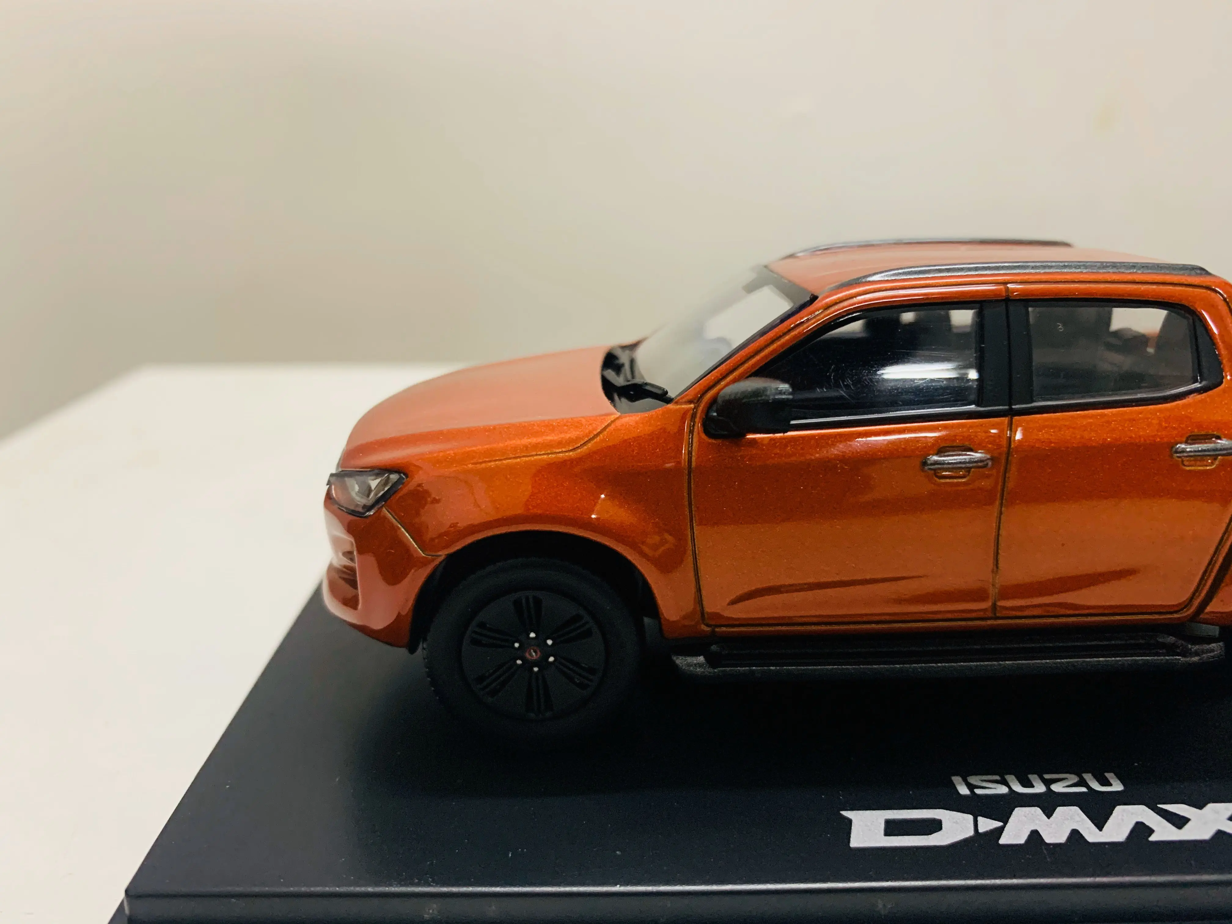 D-Max 4X4 Pick Up Orange 1/43 Scale DieCast Model Car , No Box