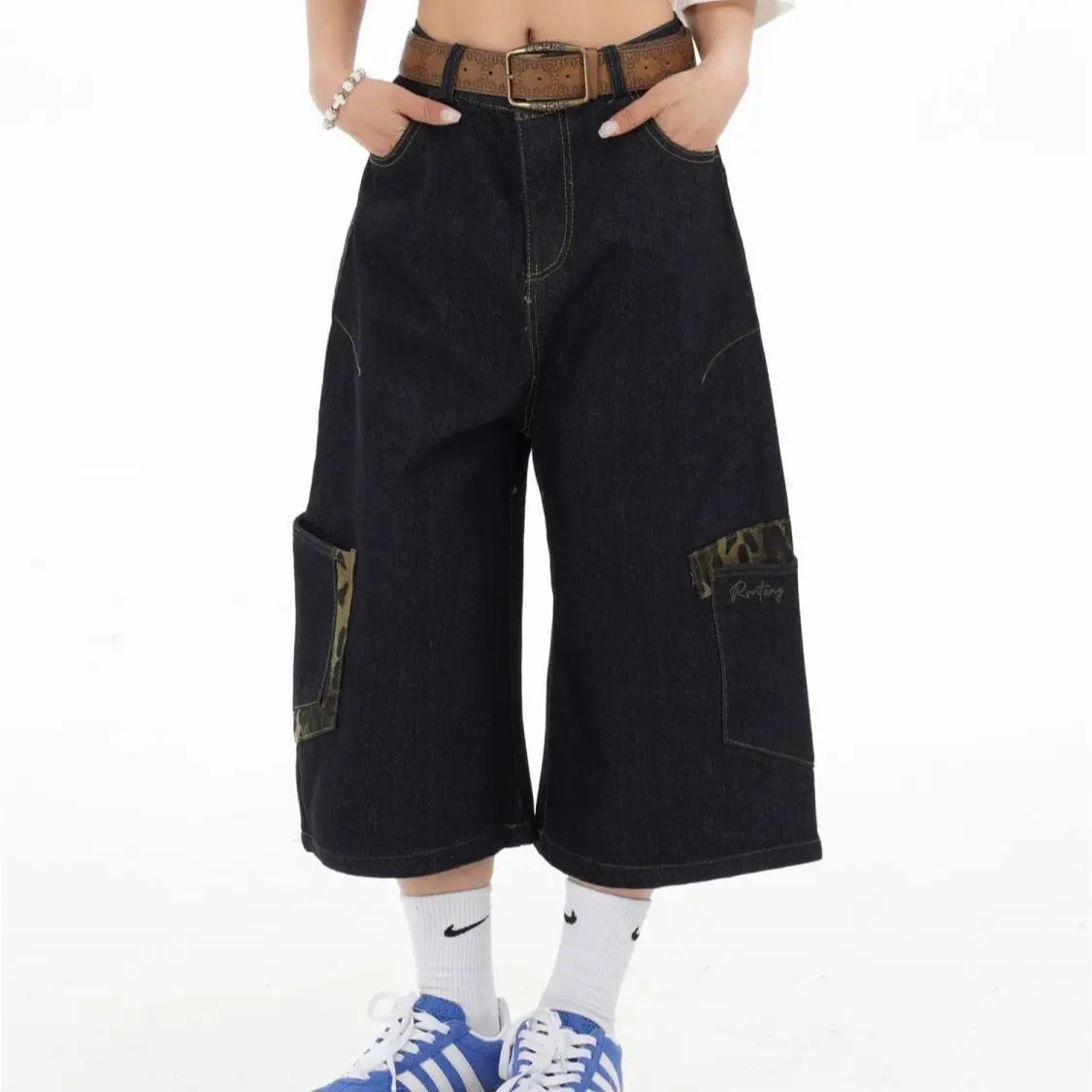 

Retro Splicing Scimitar Denim Design 2026 Men's New Loose Wide-leg Cropped Pants
