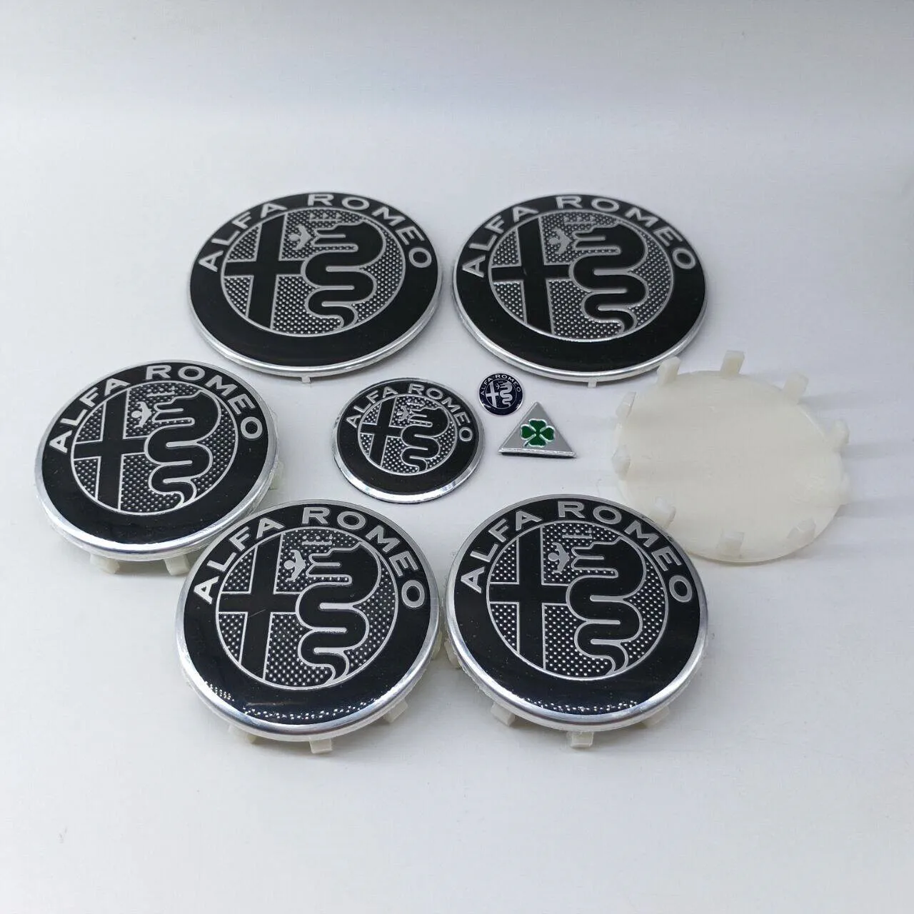 1Sets 9pcs 60mm 10pin Wheel Hub Cover cap key stickers 40mm Steering wheel stickers 74mm Front rear emblem forAlfa Romeo 159 166